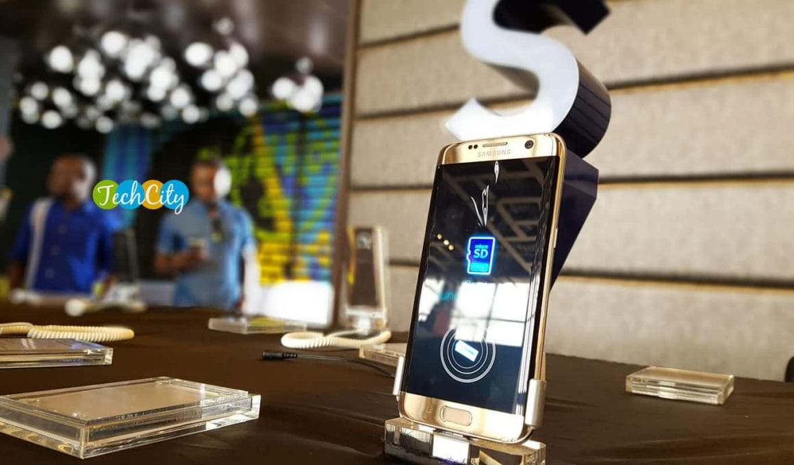 Samsung Galaxy S7, Galaxy S7 Edge. Galaxy S7