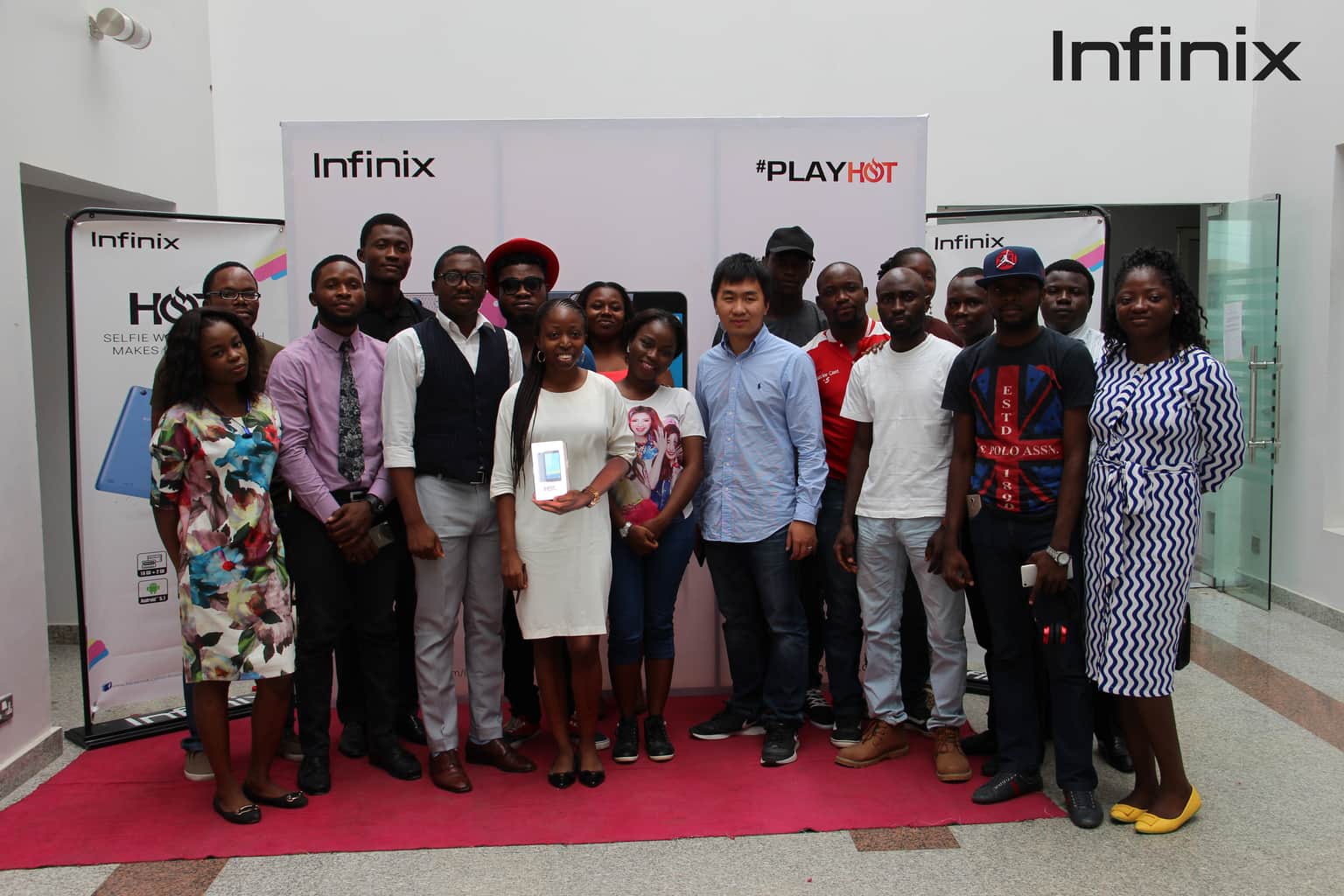 Infinix HOT 3