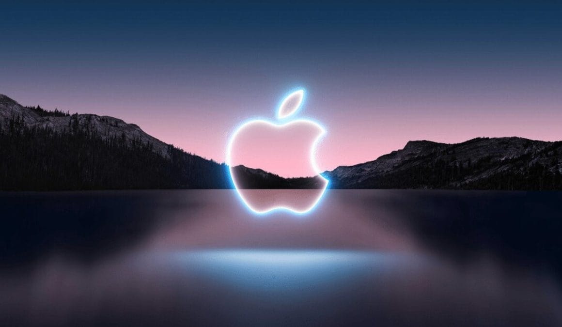 Apple Working On A Foldable Hybrid Device.