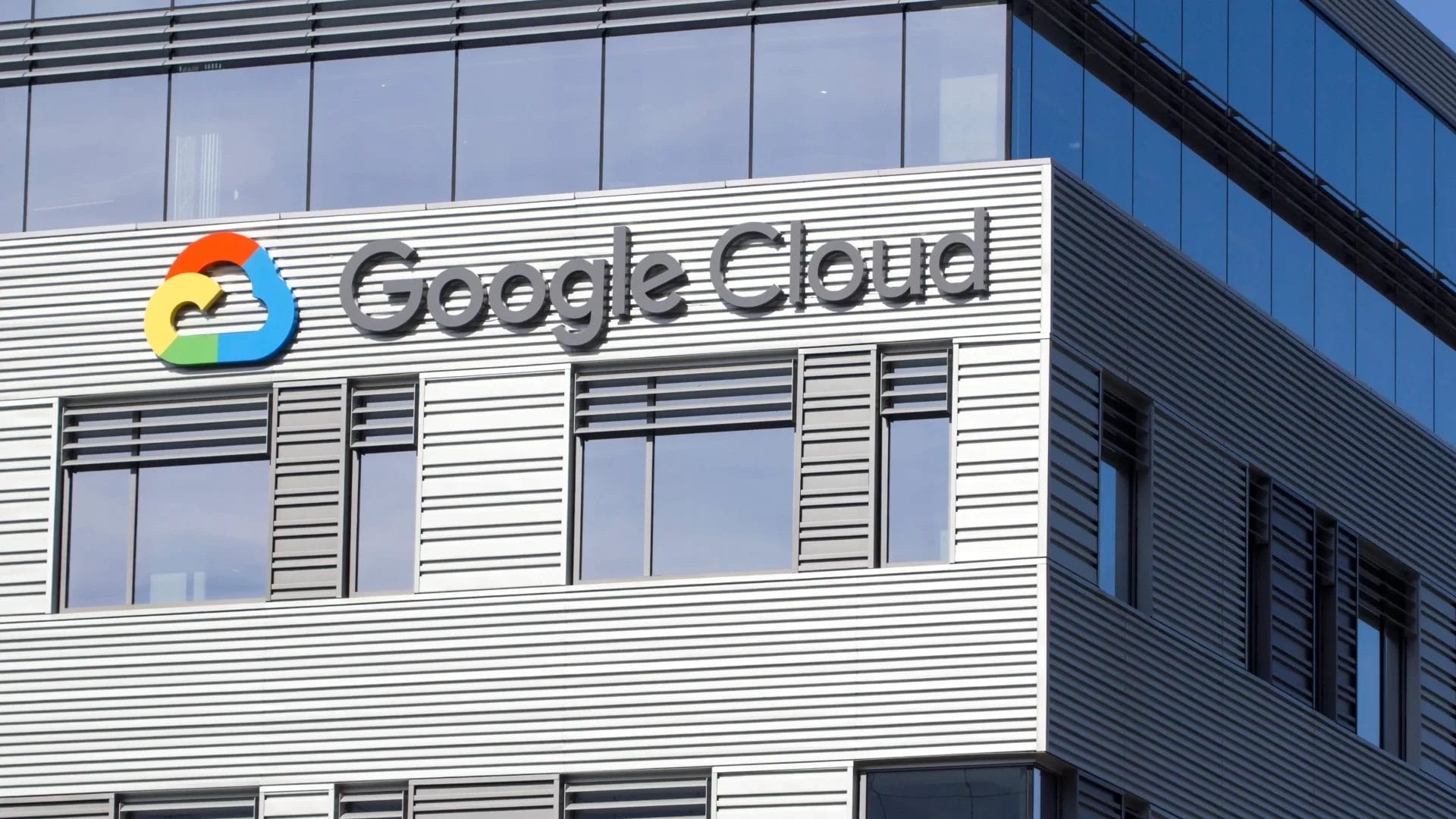 Google Cloud Certificate - Free Data Analytics Course for Career Growth in 2025.