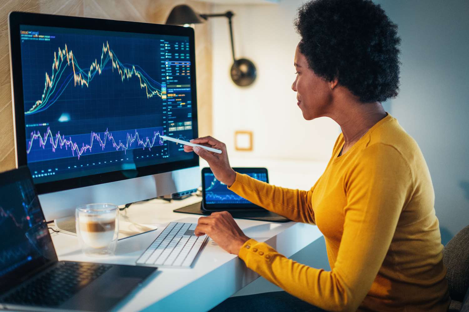 7 Tools Every Aspiring Online Trader Should Know